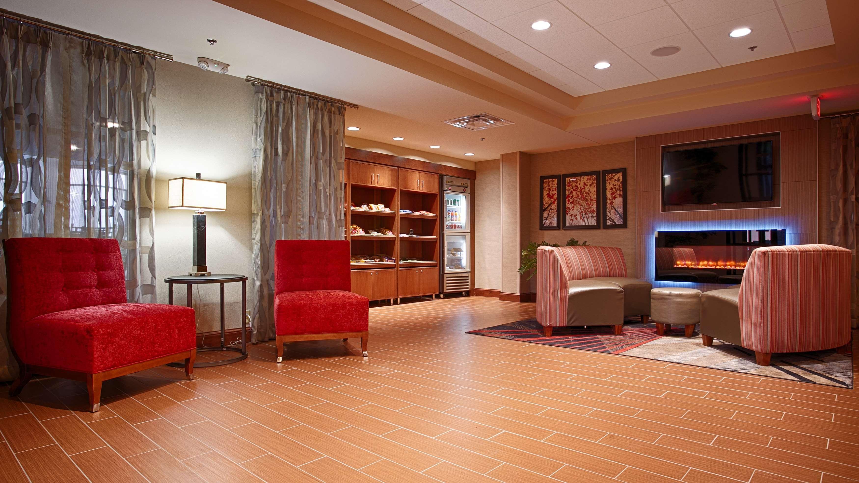 Best Western Plus Willmar Esterno foto