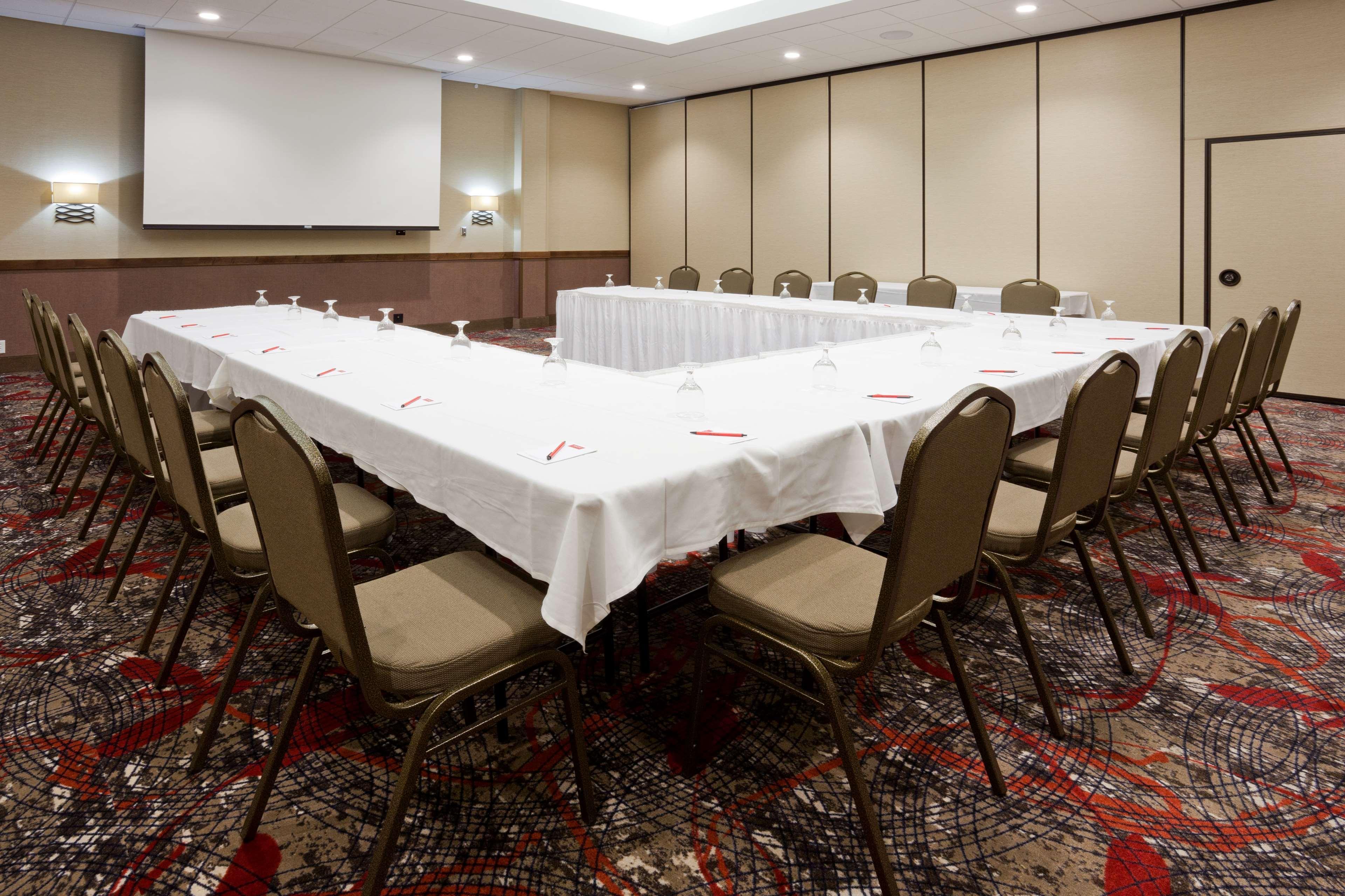 Best Western Plus Willmar Esterno foto