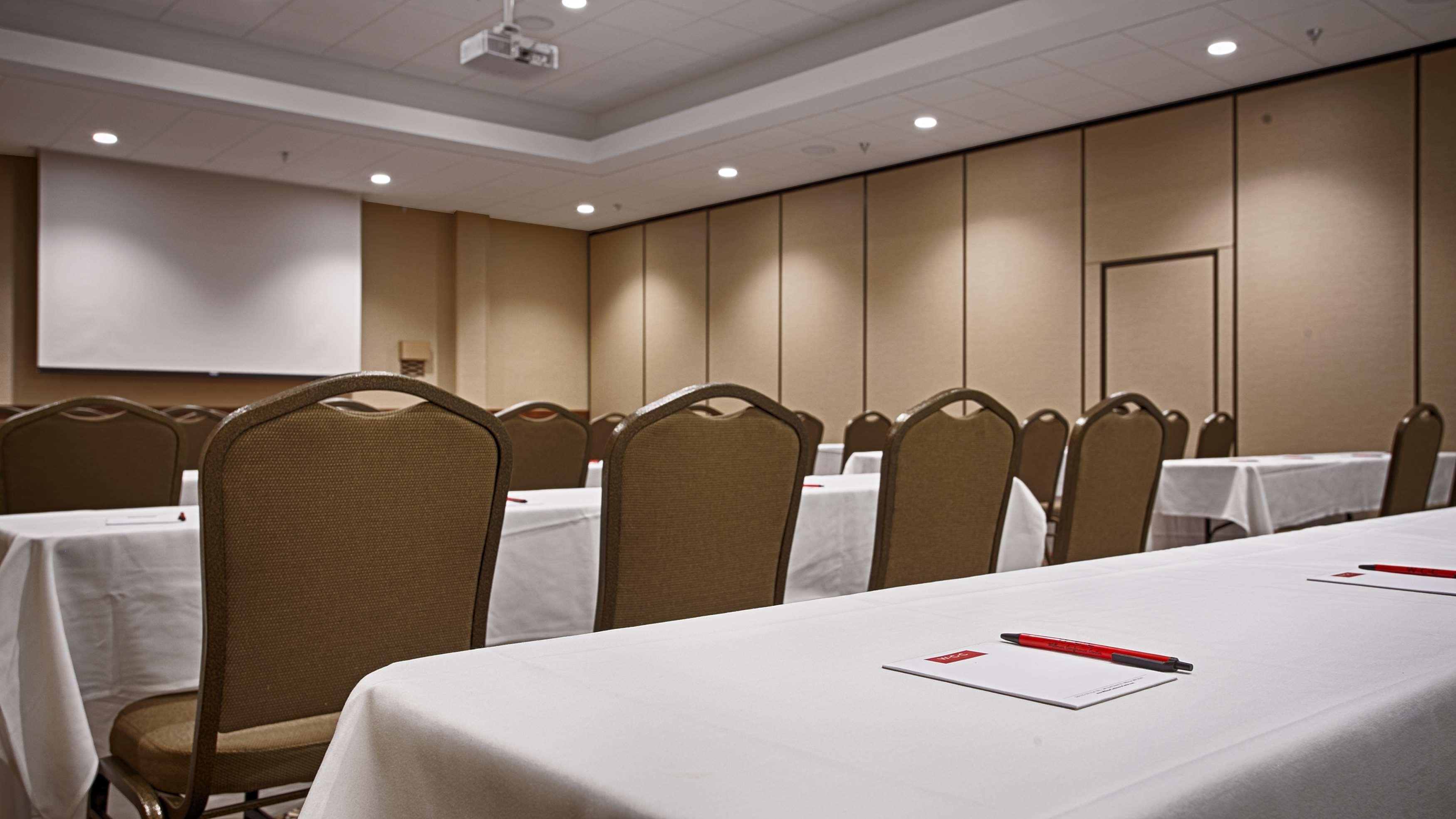 Best Western Plus Willmar Esterno foto