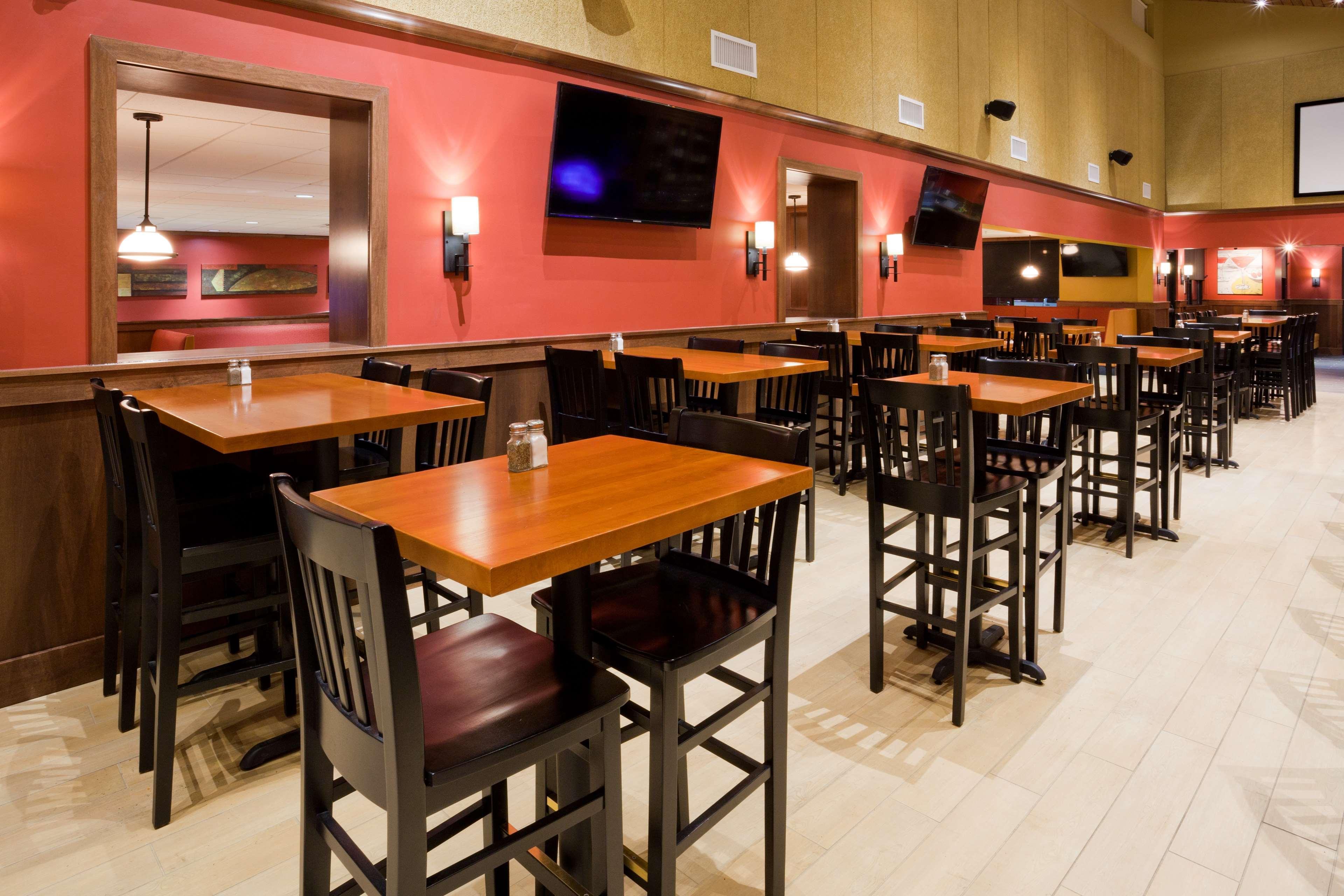 Best Western Plus Willmar Esterno foto